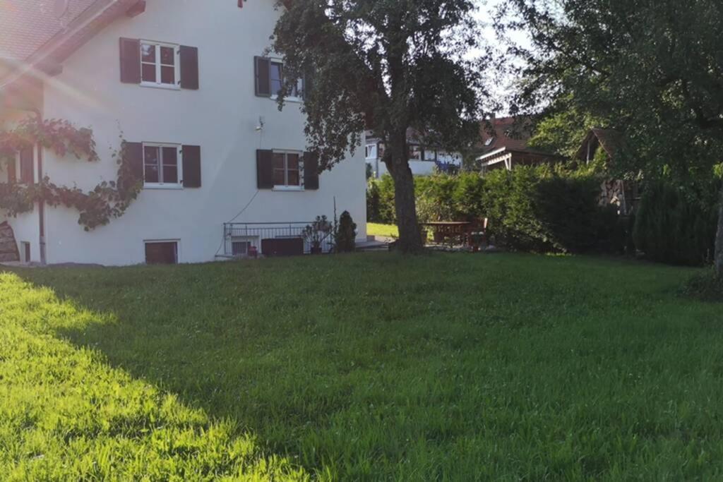 Ruhige Ferienwohnung Inklusive Garten Souterrain - Neu Renoviert Lachen Buitenkant foto