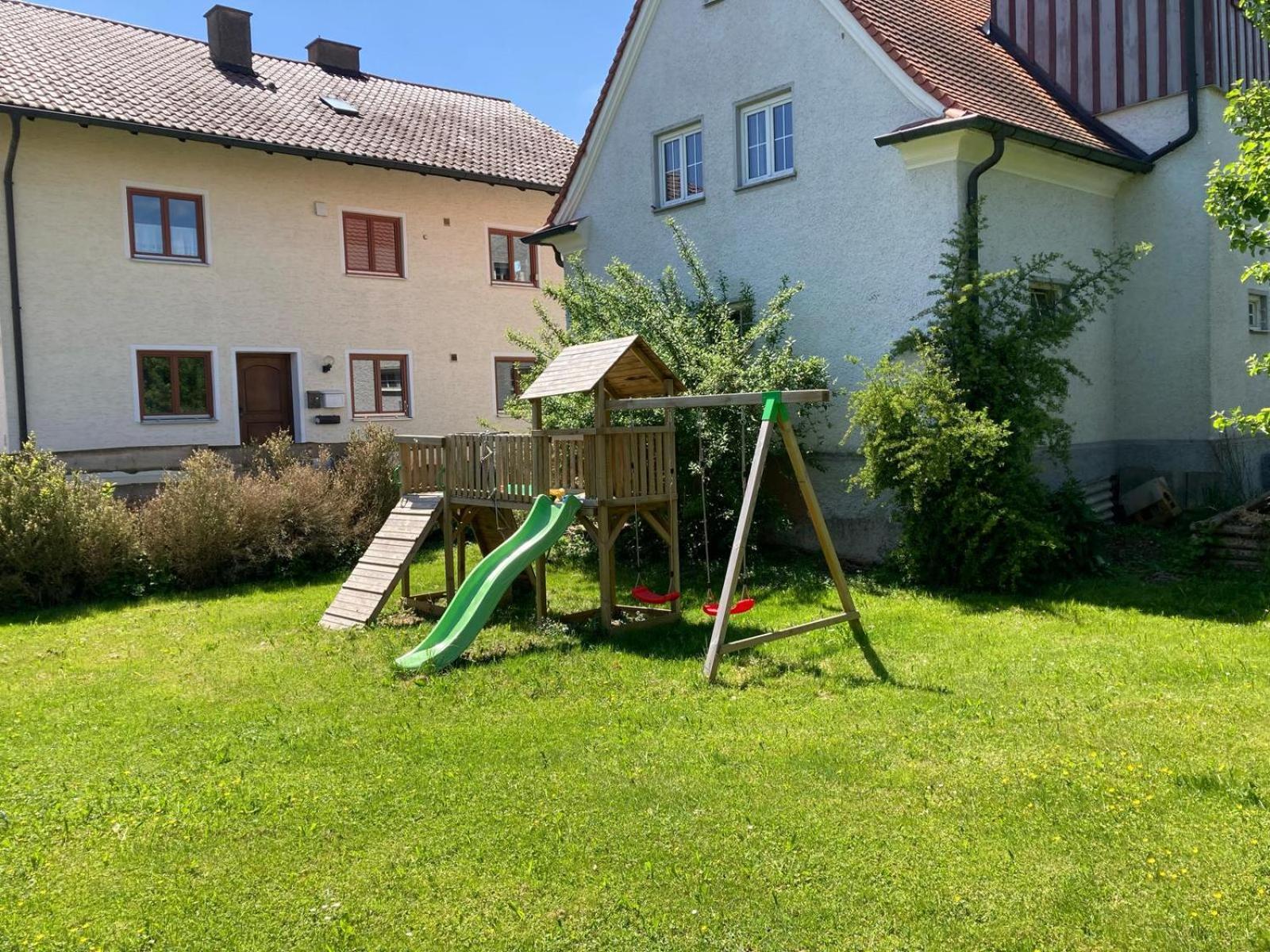 Ruhige Ferienwohnung Inklusive Garten Souterrain - Neu Renoviert Lachen Buitenkant foto